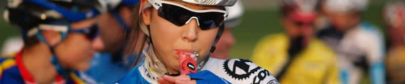 Nutrición Deportiva y Estrategias de Recuperación en el Ciclismo Nutrición Deportiva y Estrategias de Recuperación en el Ciclismo