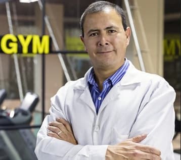 Dr. CÉSAR GIOVANNI GARCÍA CARDONA