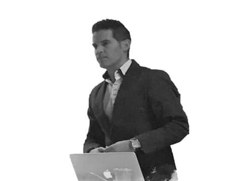 Prof. Julián Aguilera Campillos