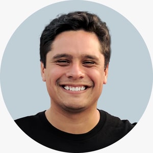 Piero Alonso Avilés Molinari